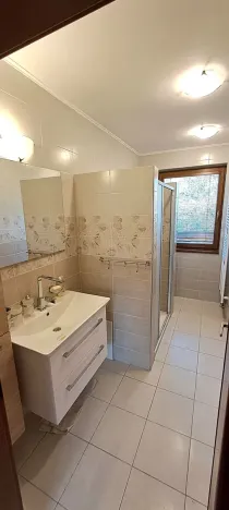 Prodej rodinného domu, Lomnička, 300 m2