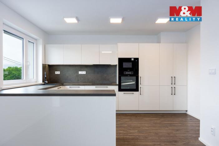 Prodej rodinného domu, Hrabyně, 188 m2