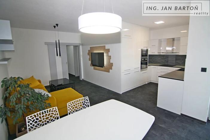 Pronájem bytu 3+kk, Jihlava, Poláčkova, 69 m2