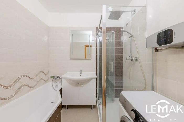 Prodej bytu 3+1, Velká Bystřice, Nádražní I, 68 m2