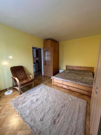 Pronájem bytu 1+1, Karlovy Vary, Maďarská, 36 m2