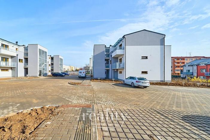 Pronájem bytu 2+kk, Znojmo, Hrušňová, 60 m2