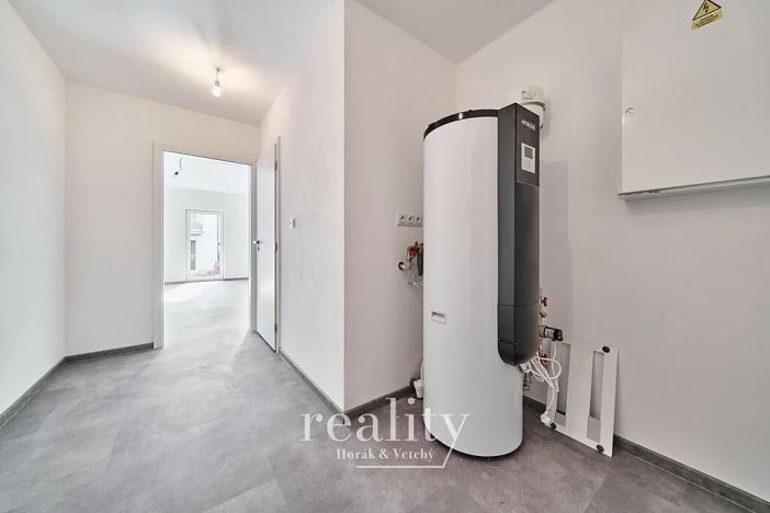 Pronájem bytu 2+kk, Znojmo, Hrušňová, 60 m2