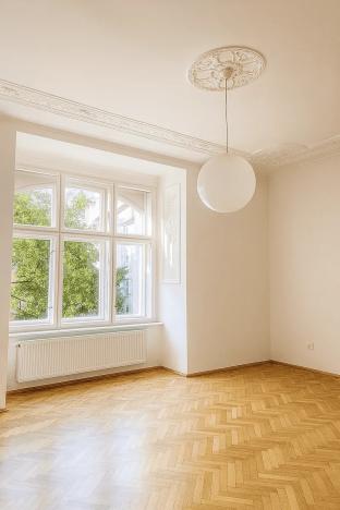 Pronájem bytu 2+kk, Praha, Křižíkova, 51 m2