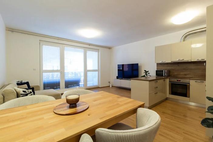 Pronájem bytu 3+kk, Praha - Čakovice, Bermanova, 81 m2