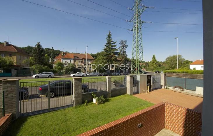 Pronájem bytu 2+1, Praha - Břevnov, Zeyerova alej, 75 m2