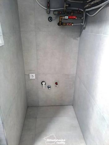 Pronájem bytu 1+1, Praha - Vinohrady, Velehradská, 43 m2