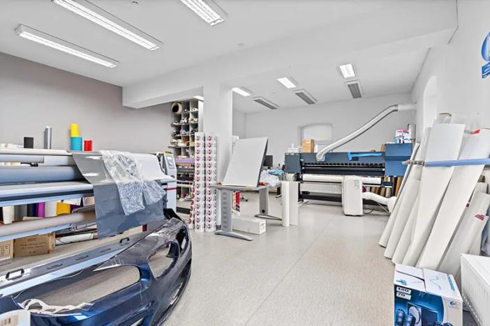 Prodej obchodního prostoru, Zlín, Bezručova, 1976 m2