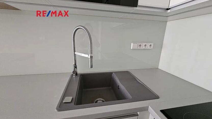 Pronájem bytu 2+kk, Kolín, Václavská, 52 m2