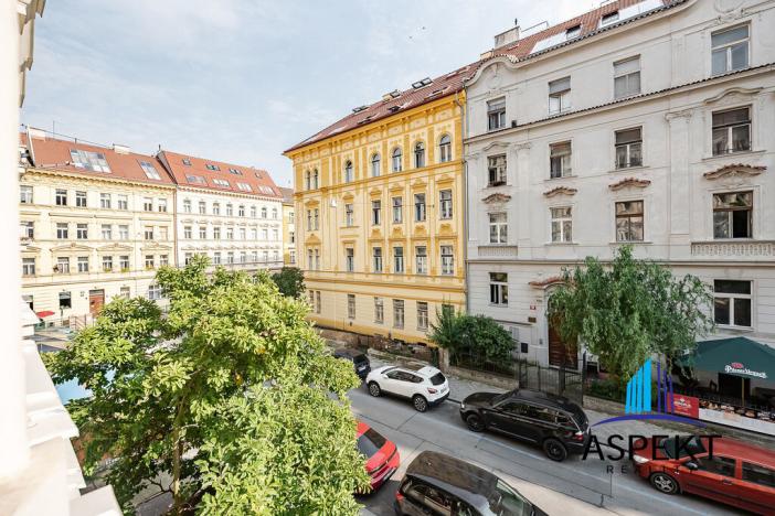 Pronájem bytu 1+kk, Praha - Bubeneč, Keramická, 25 m2
