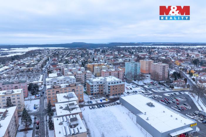 Prodej bytu 2+kk, Nové Strašecí, Viktora Olivy, 52 m2