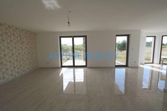 Prodej rodinného domu, Trnová, 318 m2