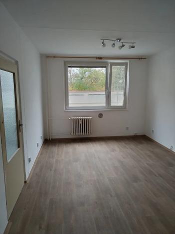 Pronájem bytu 2+kk, Pardubice, Lonkova, 55 m2