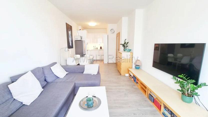 Pronájem bytu 2+kk, Praha - Hlubočepy, Voskovcova, 42 m2