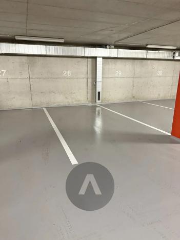 Pronájem garážového stání, Brno, Jaroslava Foglara, 13 m2