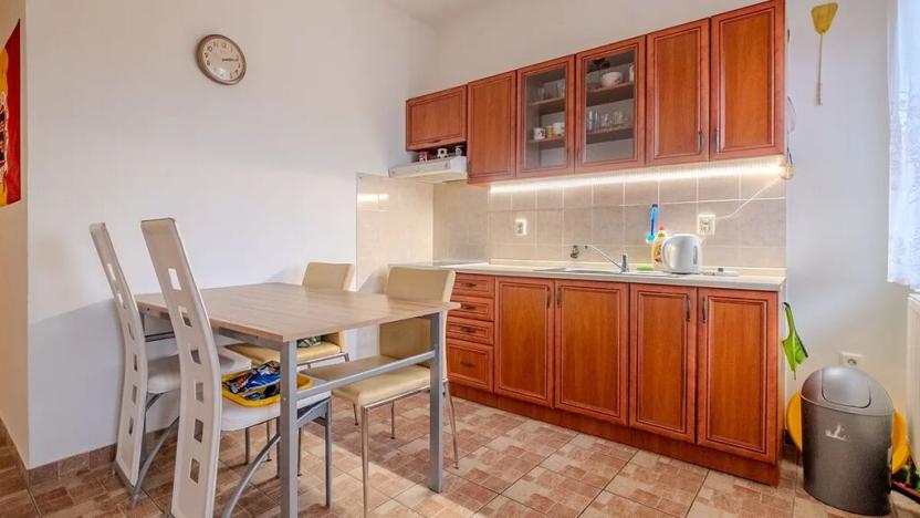 Prodej činžovního domu, Sadská, Husova, 306 m2