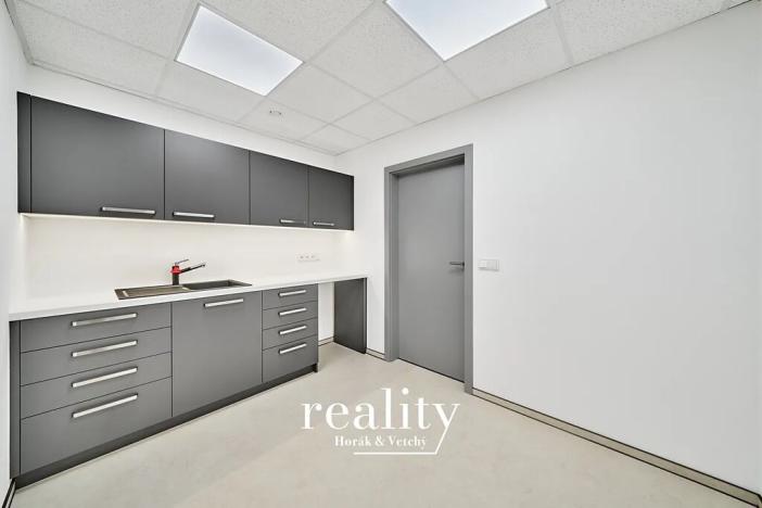 Pronájem ordinace, Znojmo, 28 m2