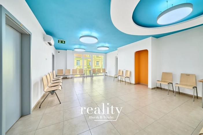 Pronájem kanceláře, Znojmo, Jarošova, 17 m2