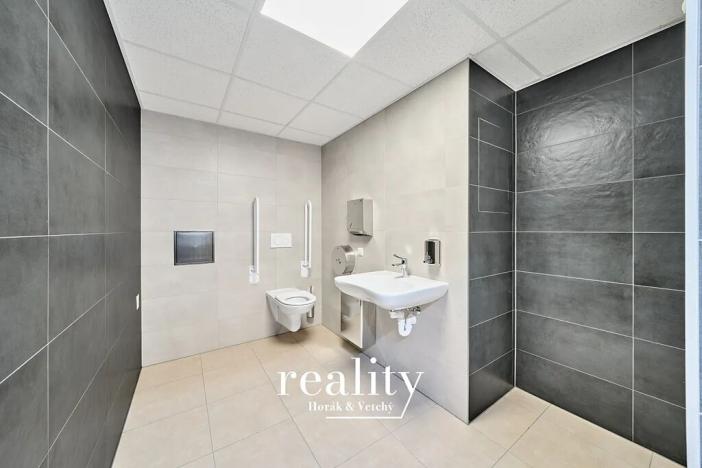 Pronájem kanceláře, Znojmo, Jarošova, 19 m2