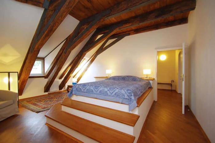 Pronájem bytu 4+kk, Praha - Malá Strana, Vlašská, 221 m2