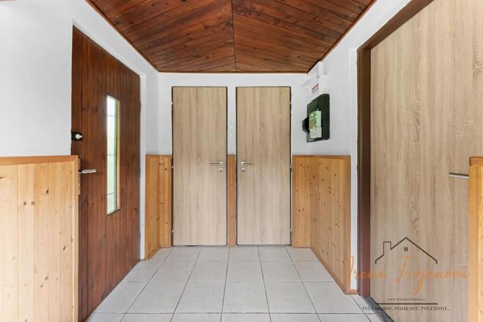 Prodej chaty, Lešany, 45 m2