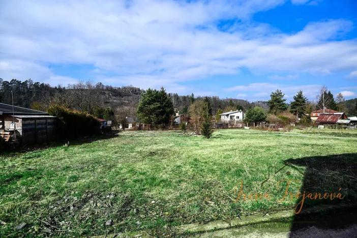 Prodej komerční nemovitosti, Lštění, Míru, 1933 m2