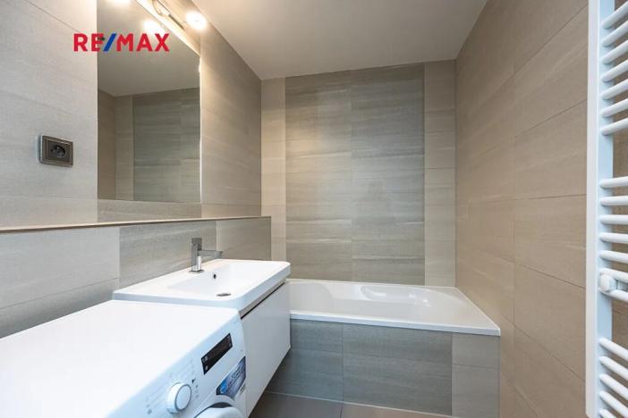 Prodej bytu 2+1, Praha - Černý Most, náměstí Plukovníka Vlčka, 83 m2