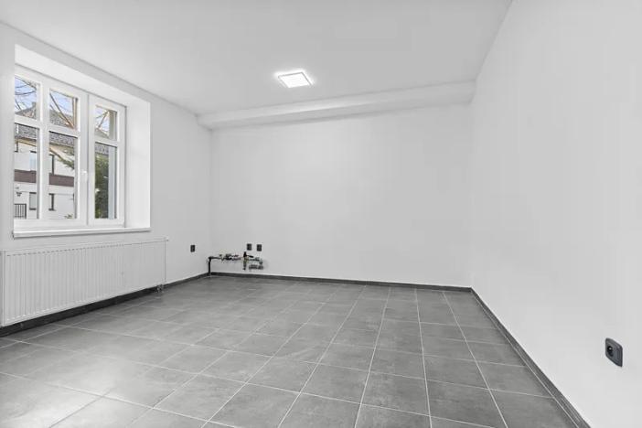 Pronájem obchodního prostoru, Zlín, Kvítková, 74 m2