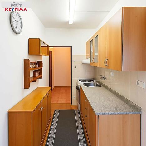 Prodej bytu 2+1, Chrudim - Chrudim III, Škroupova, 64 m2