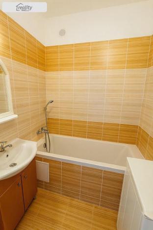 Prodej bytu 2+1, Chrudim - Chrudim III, Škroupova, 64 m2