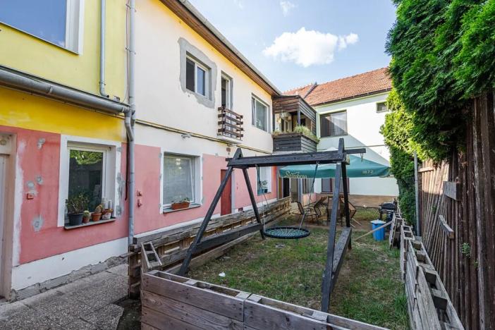 Prodej vícegeneračního domu, Ostopovice, U Kaple, 450 m2
