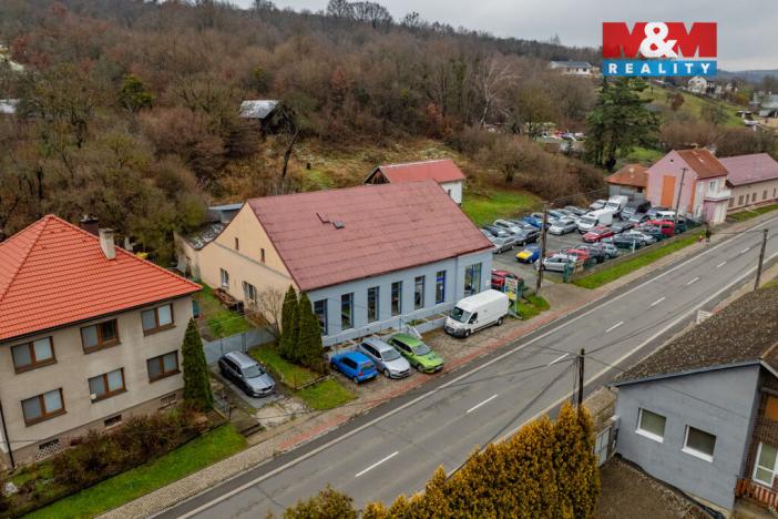 Prodej obchodního prostoru, Šarovy, 400 m2