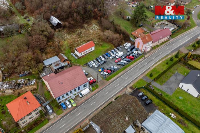 Prodej obchodního prostoru, Šarovy, 400 m2