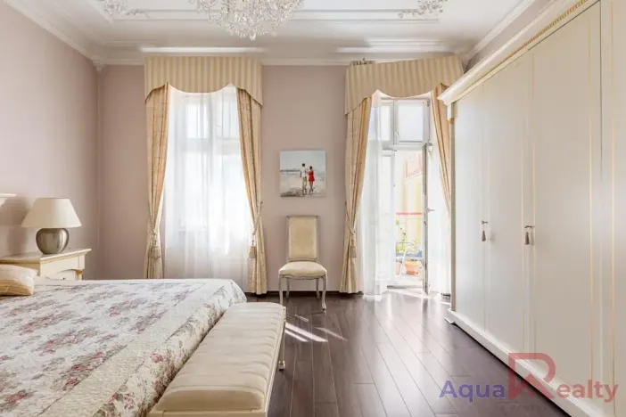 Pronájem bytu 4+kk, Karlovy Vary, Zeyerova, 124 m2