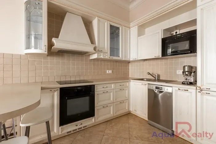 Pronájem bytu 4+kk, Karlovy Vary, Zeyerova, 124 m2