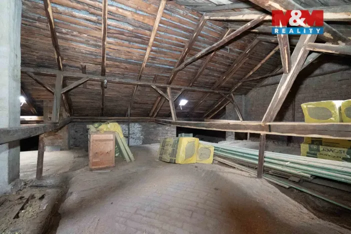 Prodej rodinného domu, Polná, Komenského, 200 m2