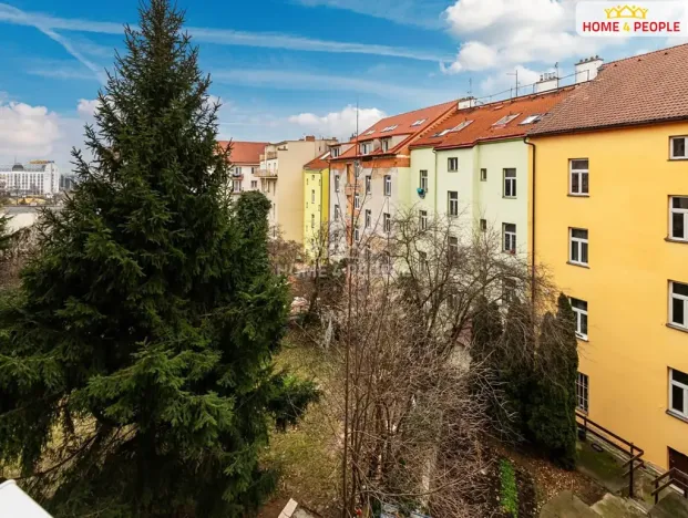Pronájem bytu 2+kk, Praha - Libeň, Novovysočanská, 37 m2