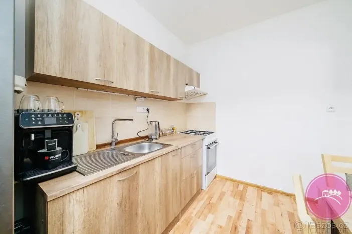 Pronájem bytu 2+1, Šternberk, Jiráskova, 43 m2