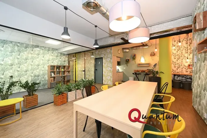 Pronájem kanceláře, Praha - Vinohrady, Šafaříkova, 138 m2