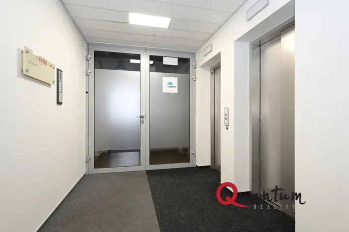 Pronájem kanceláře, Praha - Vinohrady, Šafaříkova, 138 m2