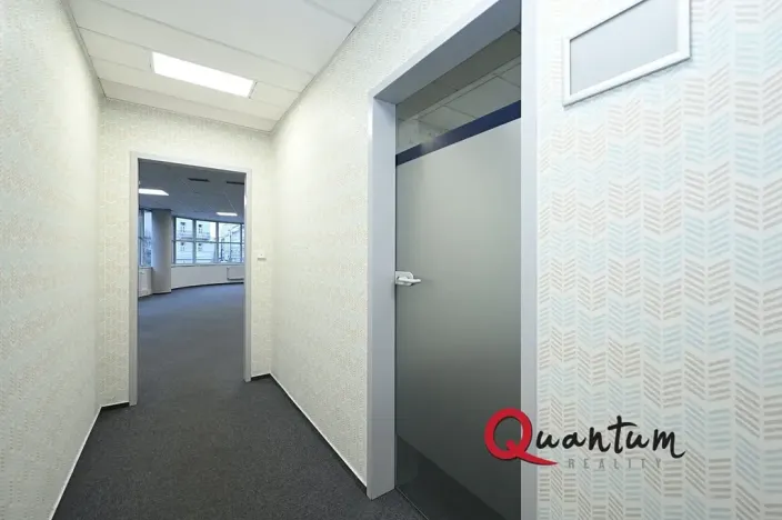 Pronájem kanceláře, Praha - Vinohrady, Šafaříkova, 131 m2