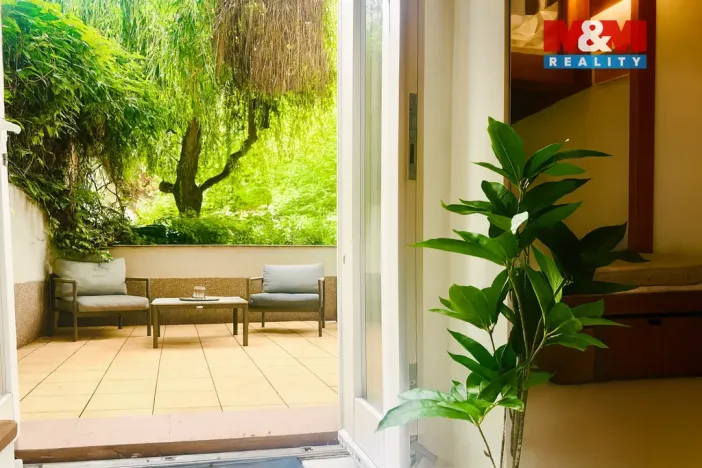 Pronájem bytu 1+kk, Praha, Polská, 32 m2