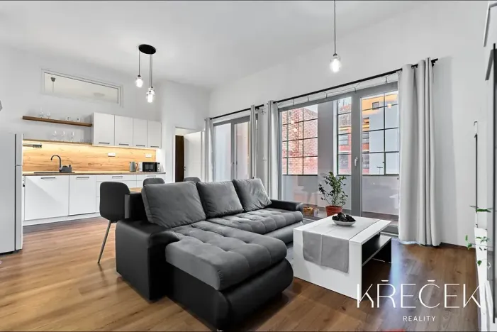 Pronájem bytu 2+kk, Třebíč, Tomáše Bati, 55 m2