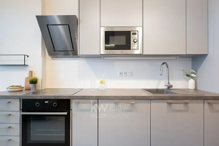 Pronájem bytu 2+kk, Praha - Žižkov, Jičínská, 66 m2