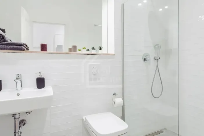 Pronájem bytu 3+kk, Praha, Pernerova, 85 m2