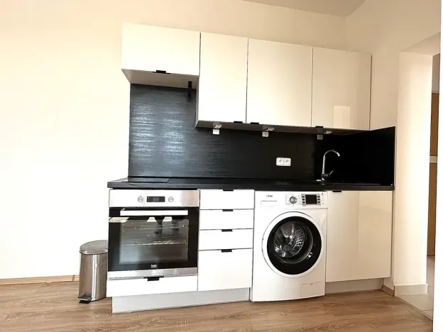 Pronájem bytu 2+kk, Praha - Zličín, Strojírenská, 40 m2