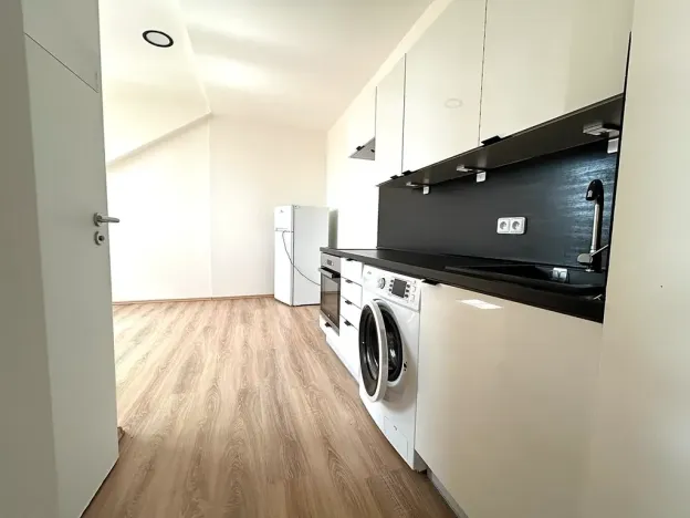 Pronájem bytu 2+kk, Praha - Zličín, Strojírenská, 40 m2