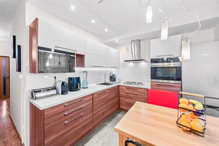 Prodej bytu 3+1, Plzeň - Bolevec, Toužimská, 72 m2