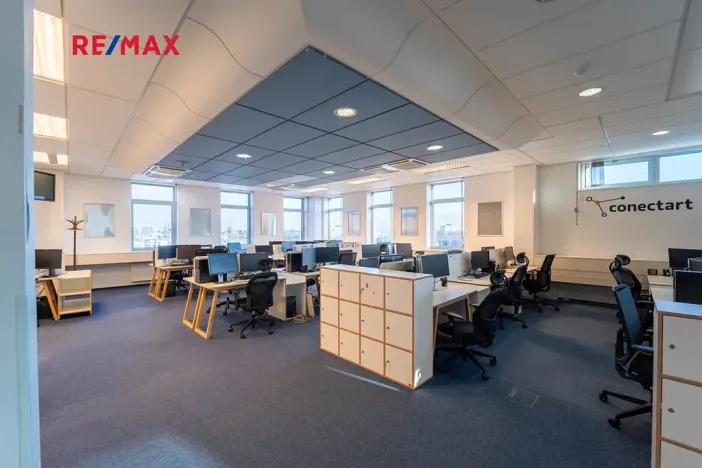 Pronájem obchodního prostoru, Kolín, Sladkovského, 540 m2