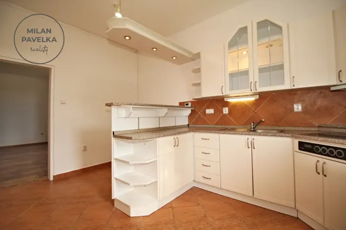 Pronájem rodinného domu, Březina, 285 m2